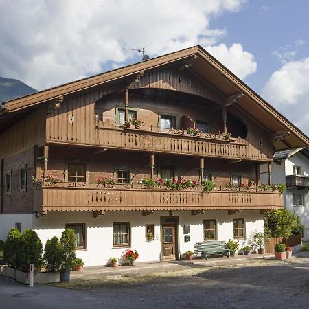 Apartment In Top Location In Fuegen With Balcony Bagian luar foto
